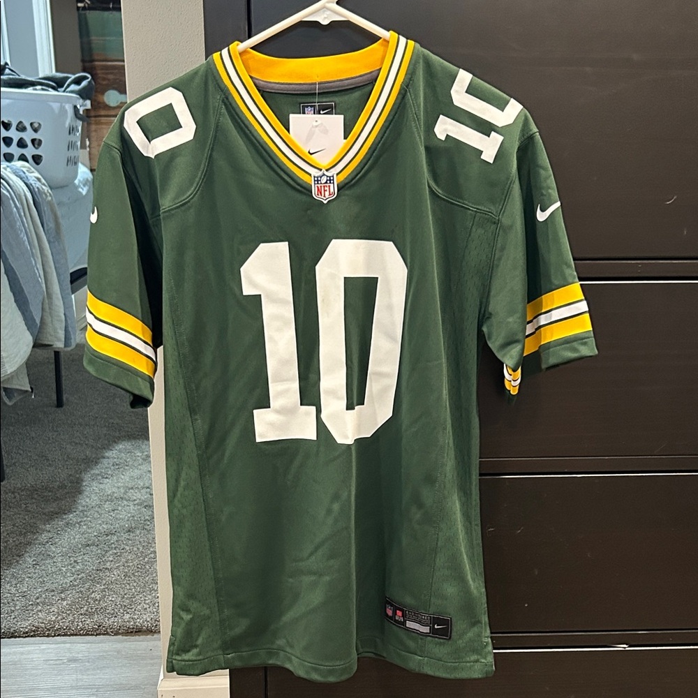 NWT youth large Nike Jordan Love jersey